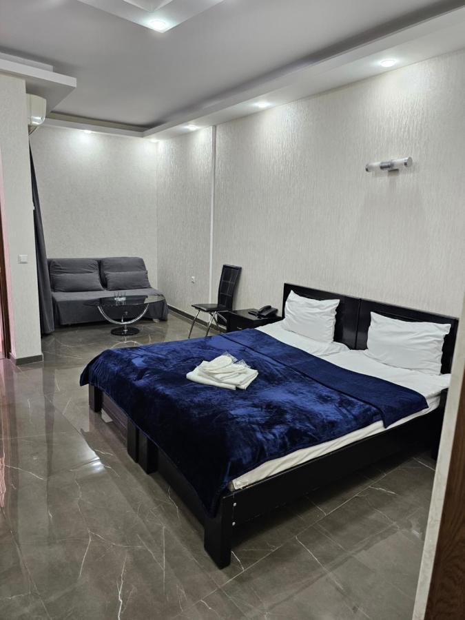 Danisimo Hotel Tbilisi Kamer foto