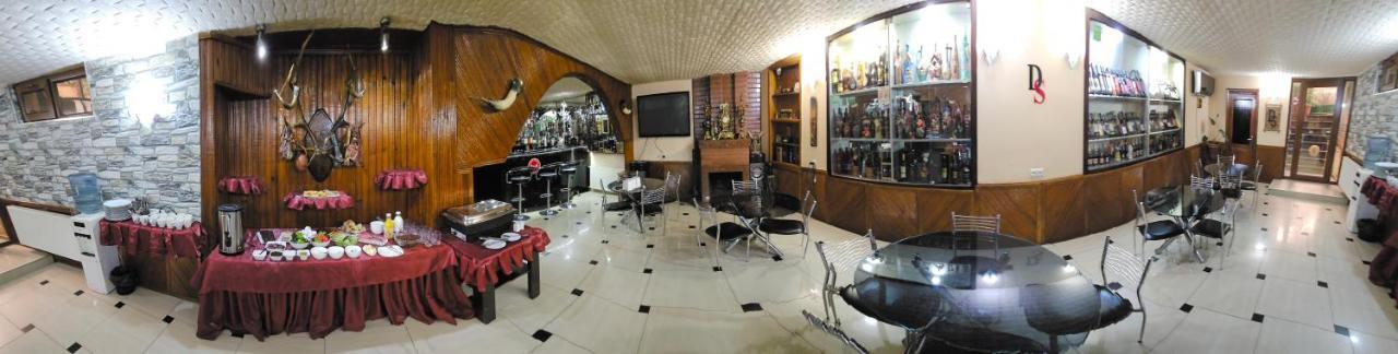 Danisimo Hotel Tbilisi Buitenkant foto