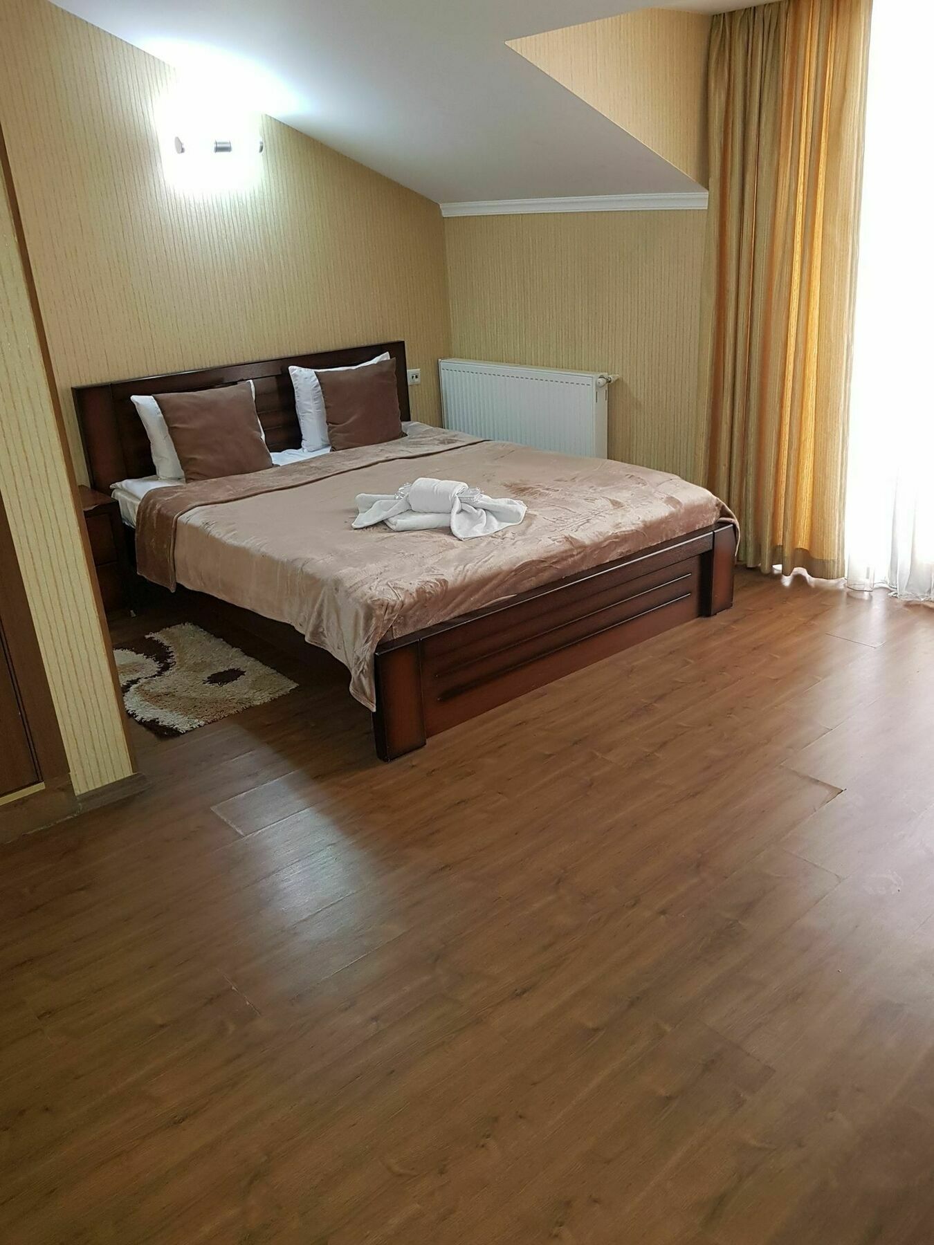 Danisimo Hotel Tbilisi Buitenkant foto