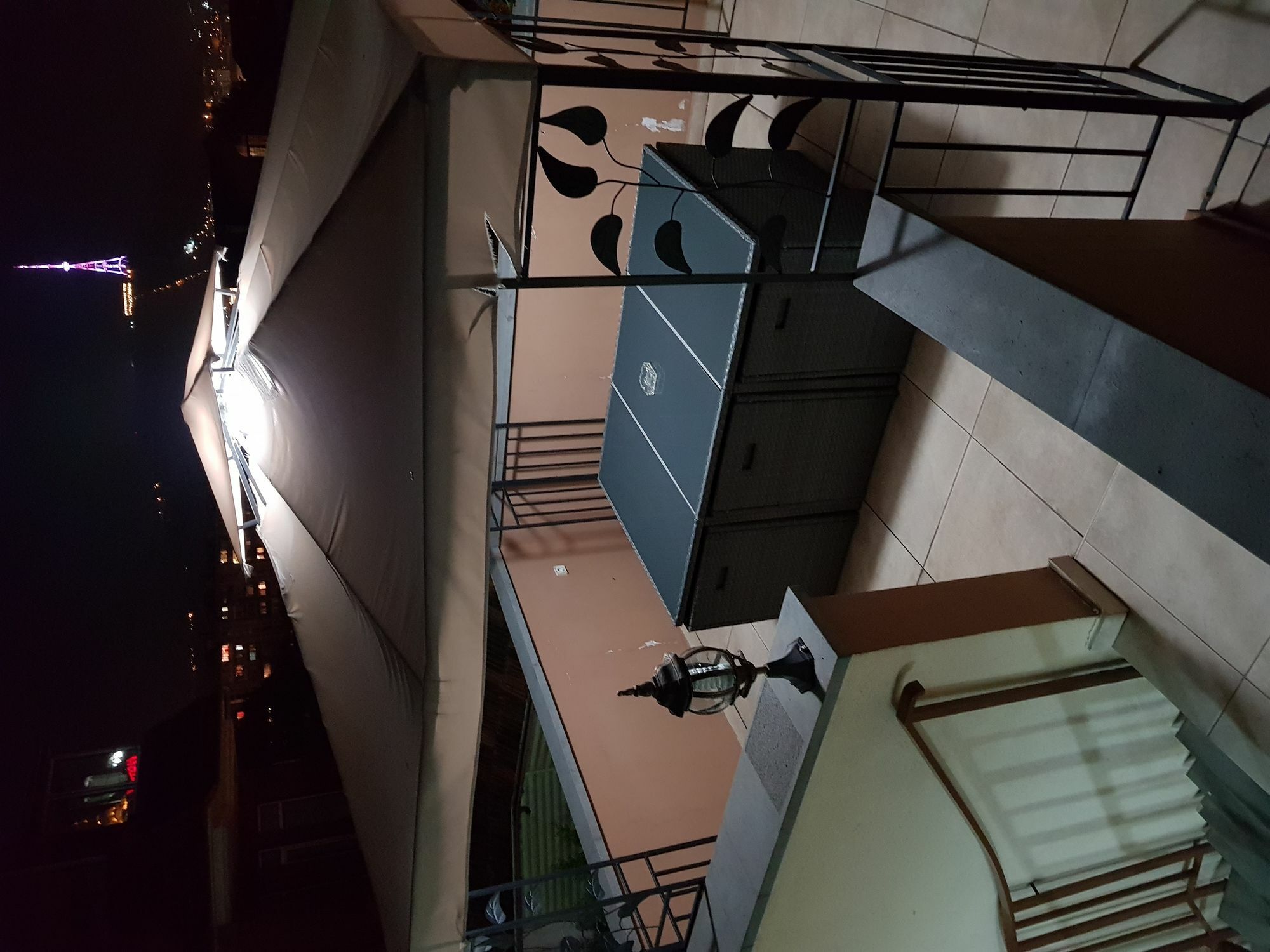 Danisimo Hotel Tbilisi Buitenkant foto