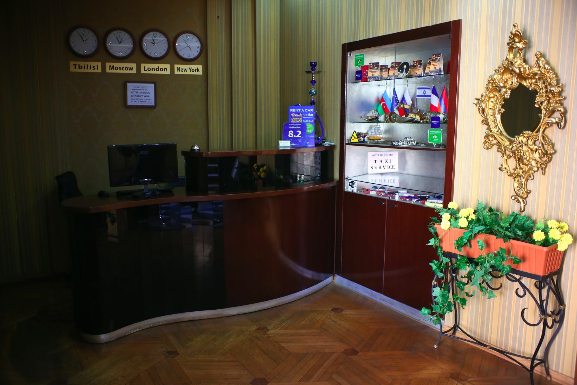 Danisimo Hotel Tbilisi Buitenkant foto
